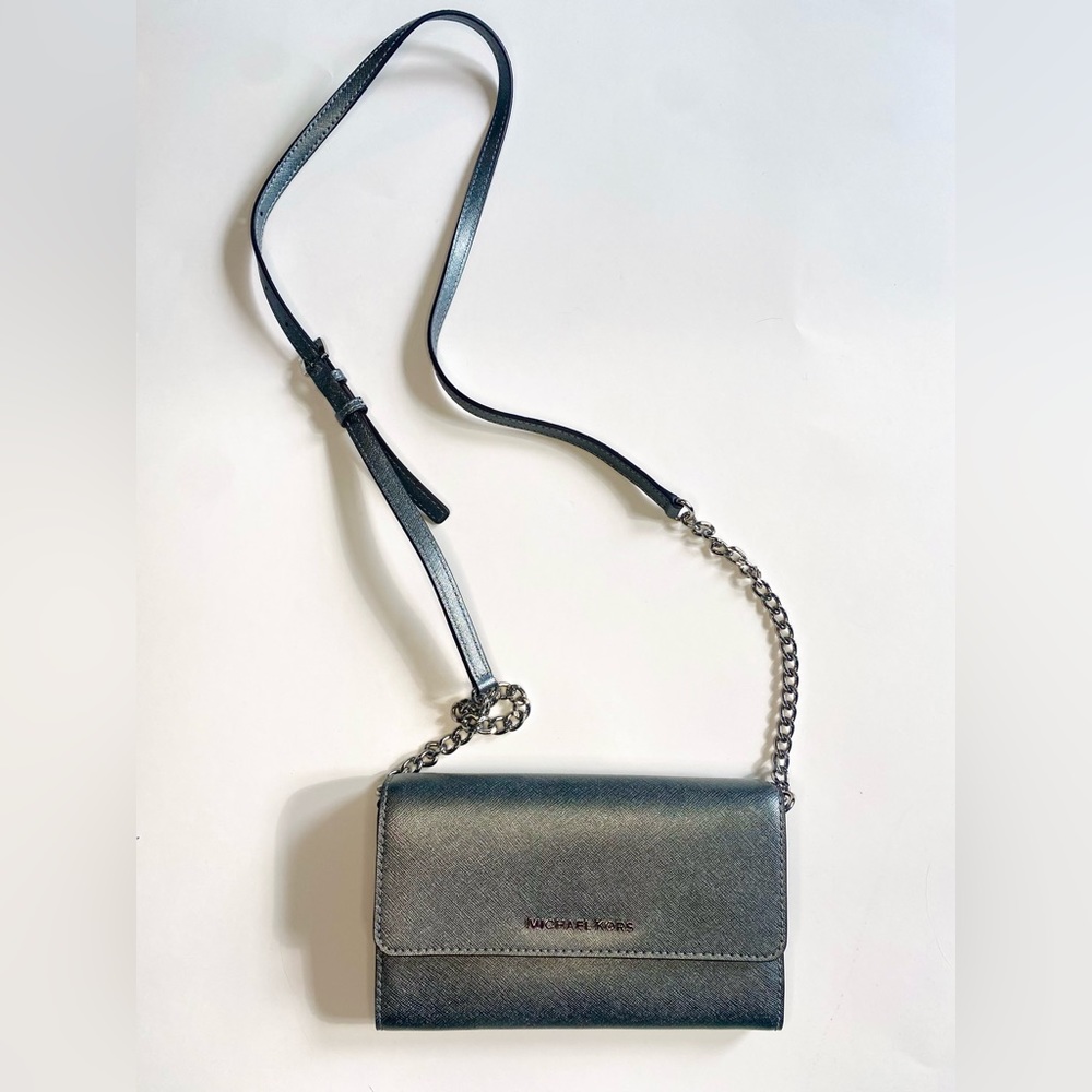 Silver Michael Kors wallet crossbody bag